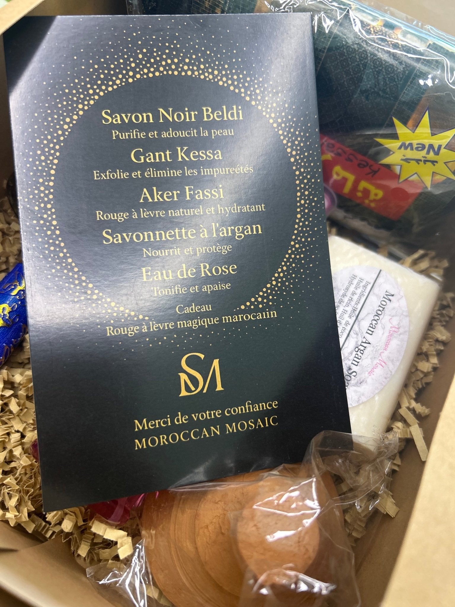 Coffret Beauté Marocaine - Savon Noir - Savon Argan - Rouge a lévres Aker El Fassi +Rouge à Lèvres Magique Marocain (OFFERT)